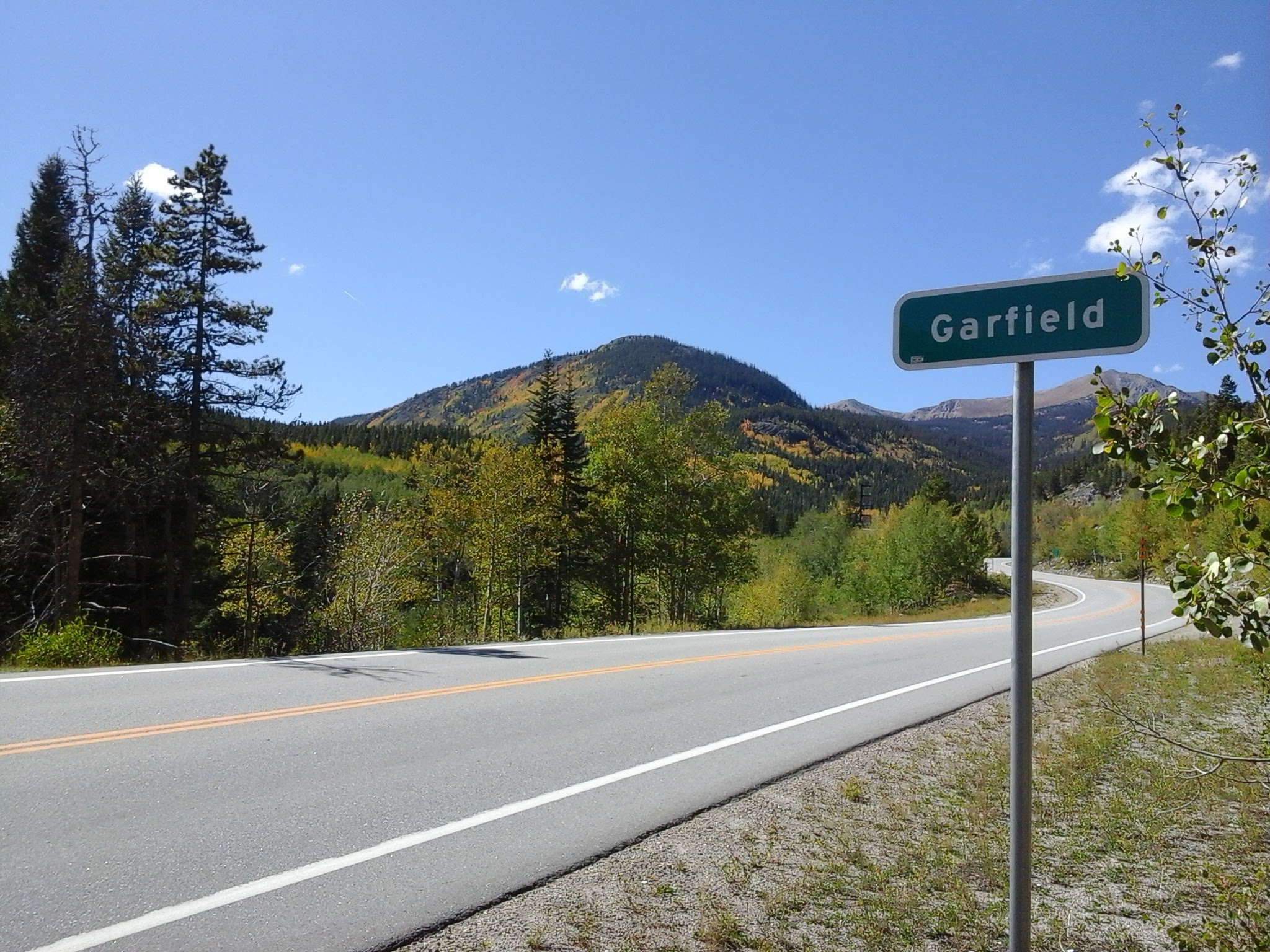 View from the Garfield highway sign with the fall colors along the pass.